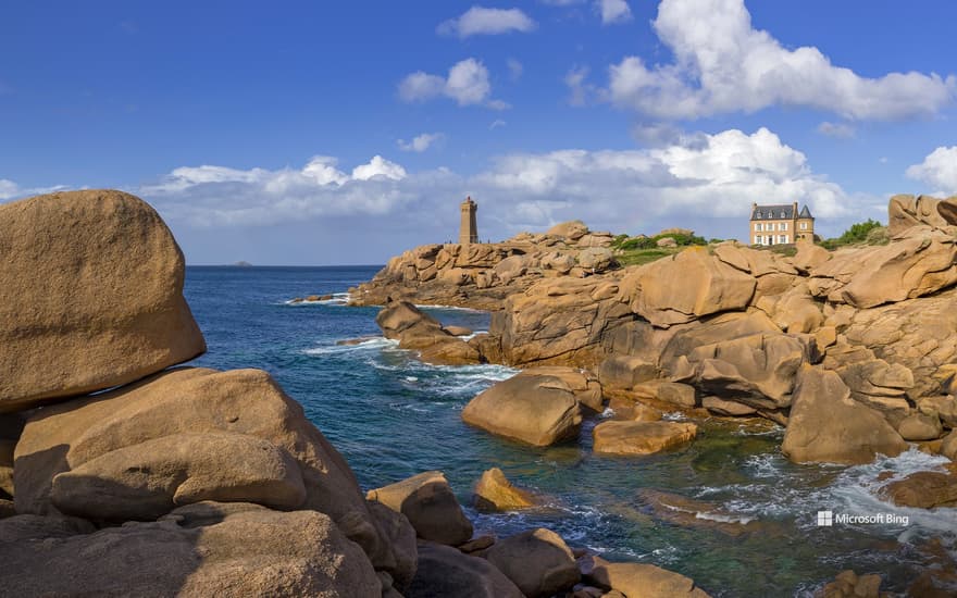 Ploumanac'h Lighthouse, Côtes-d'Armor, France